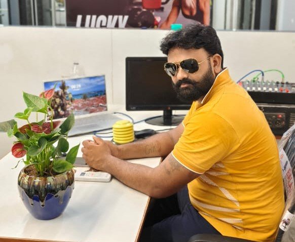 Founder & Guide - Gautam Chauhan